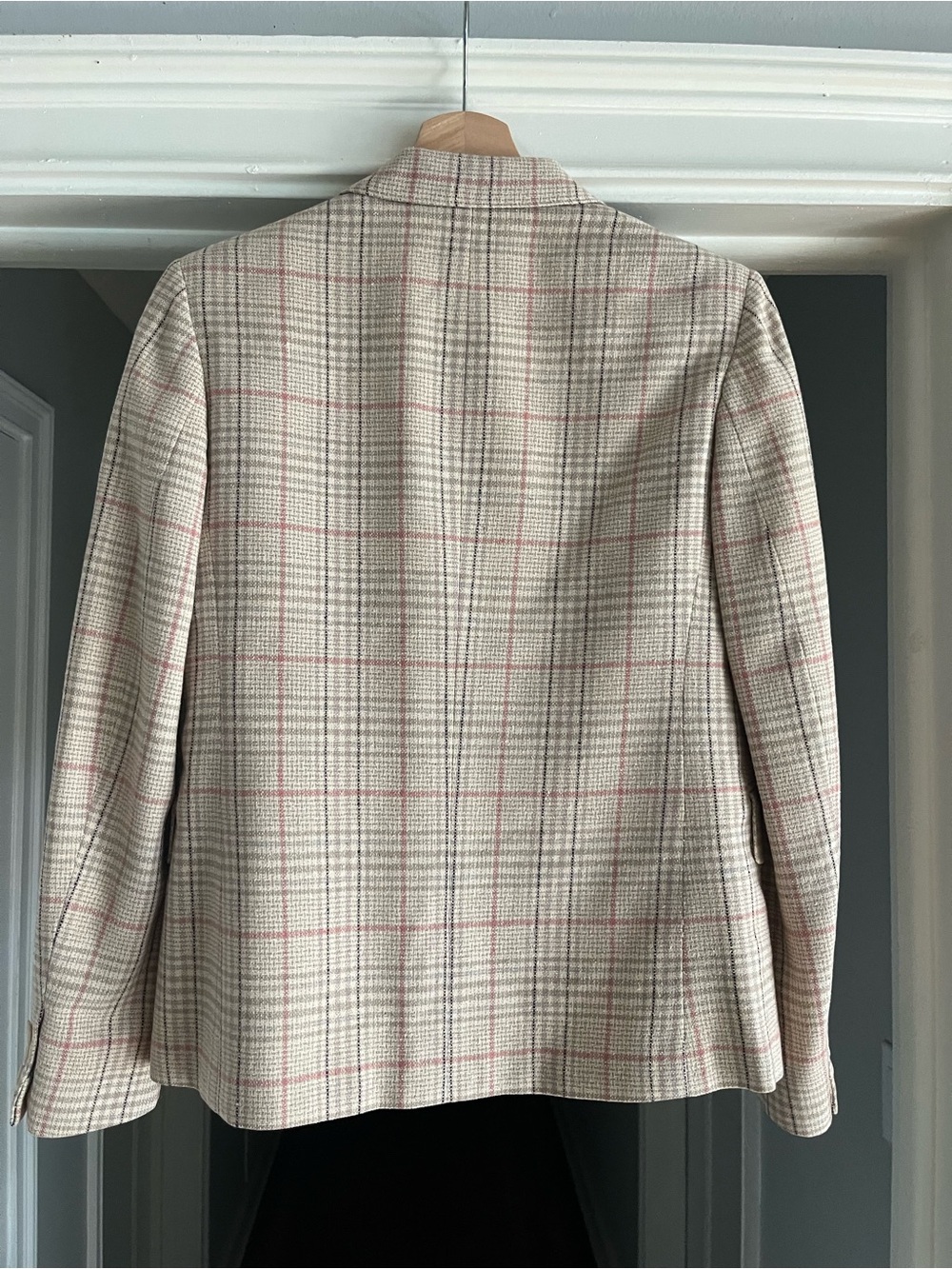 VTG Silk and Wool Blend Plaid Beige & Pink Women's Blazer – Two-Button Jacket - Picture 2 of 6